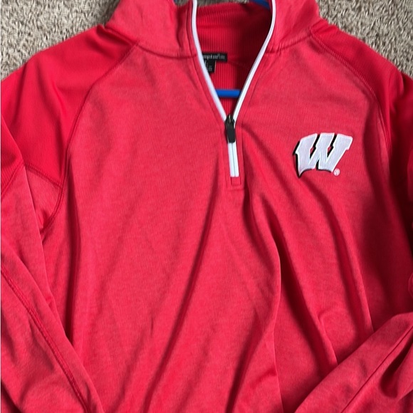 Champion Wisconsin Badger Quarter Zip Pullover - Picture 1 of 2
